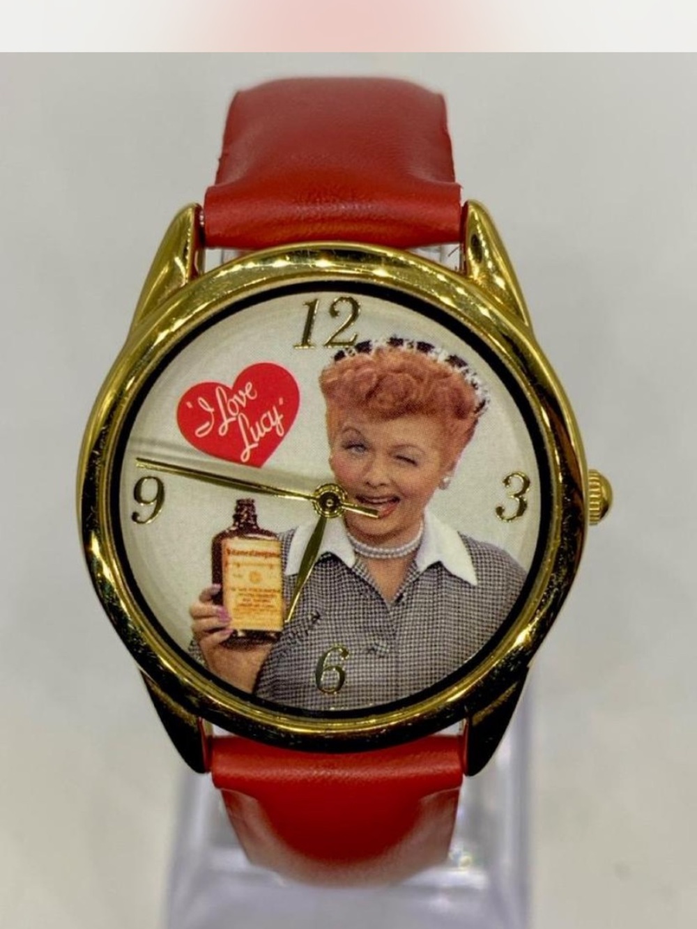 * I Love Lucy * Ruby Red Strap Gold-Tone  *** Collectors  Watch *^*